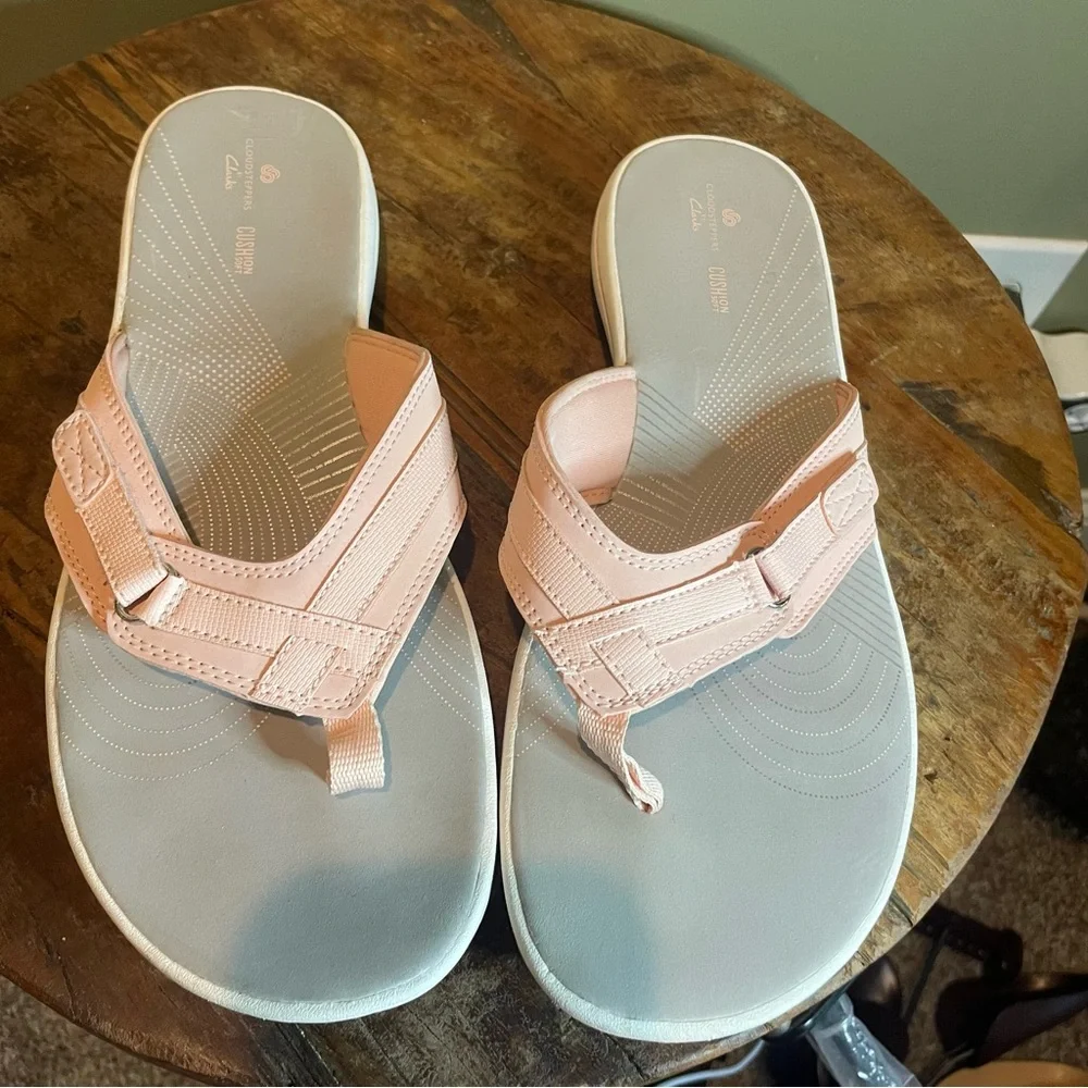 Cloudsteppers by Clarks Cushion Soft LIGHT PINK Flip Flop Size 11 M - Picture 4 of 14